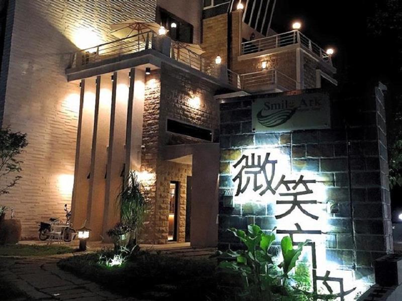 Smile Ark Homestay Jücsi Kültér fotó